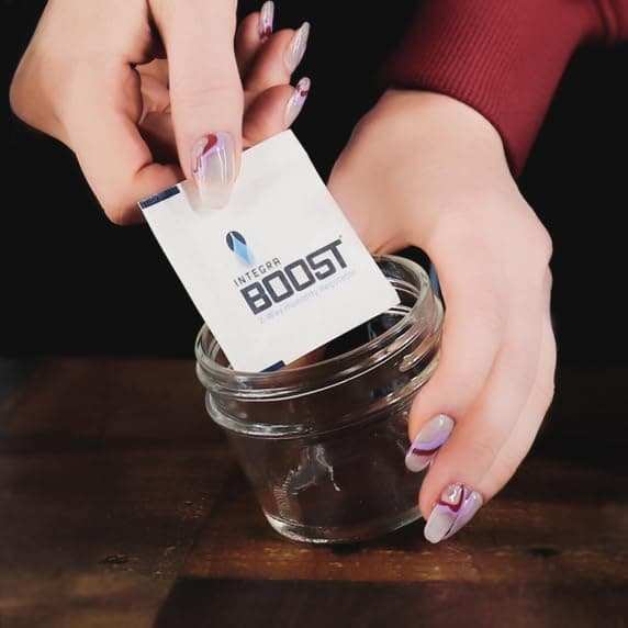 Integra Boost 2-Way Humidity Control Pack - Retains Flavor and Controls Humidity at 62% RH - Moisture Absorber for Herbs, Spices and More - 8 Grams (50 Pack)