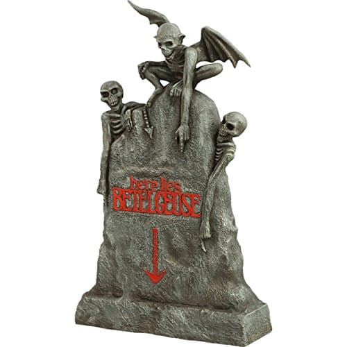 Sideshow Beetlejuice Tombstone Environment