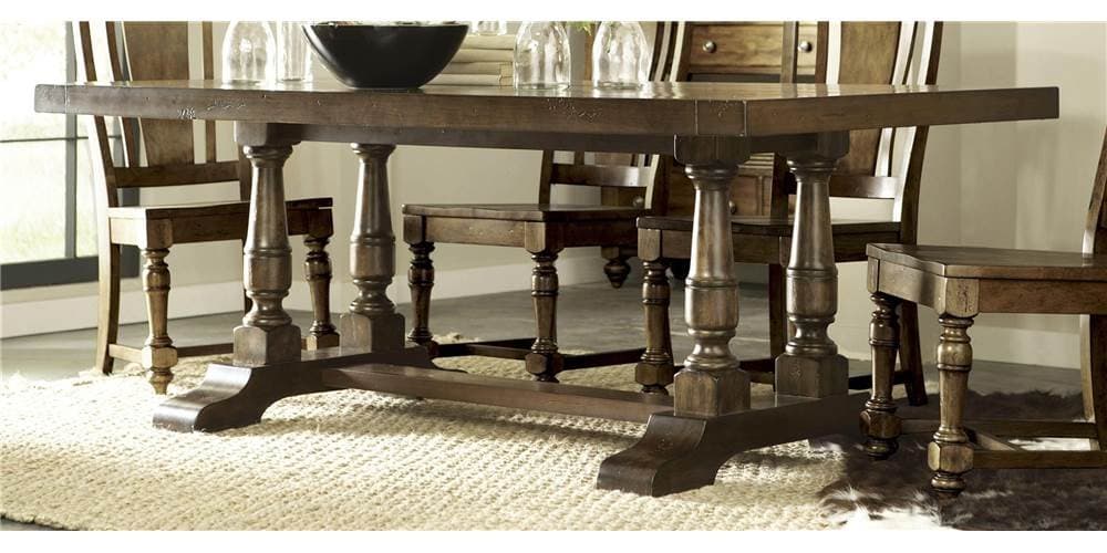 Riverside Furniture Newburgh Rectangular Dining Table