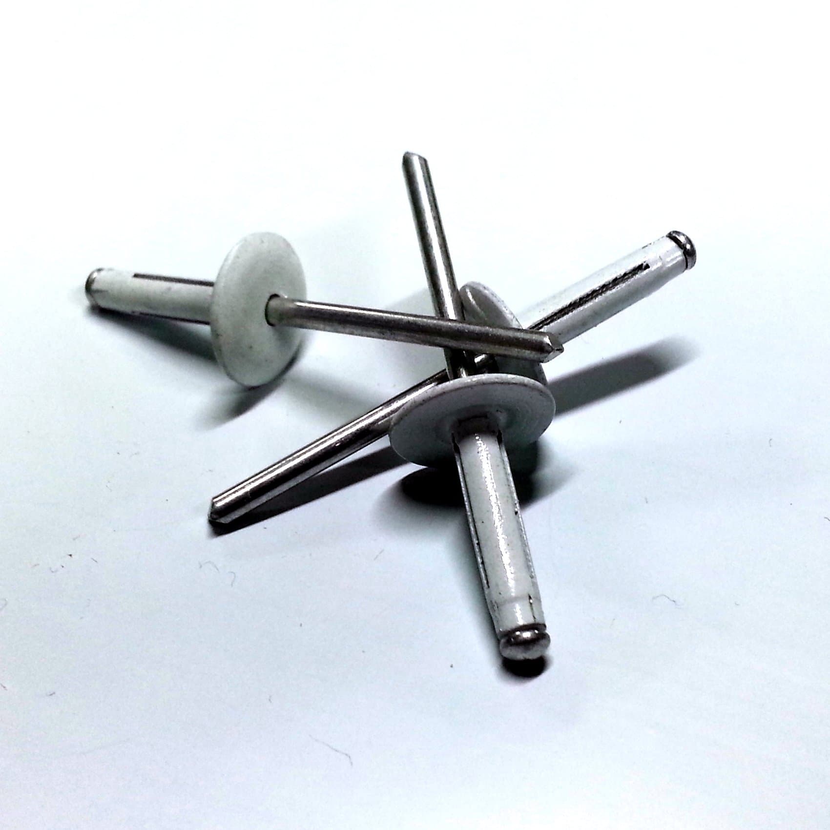 HDM Performance Parts Large Head White Tri-Fold Exploding Blind Pop Rivets 50ct