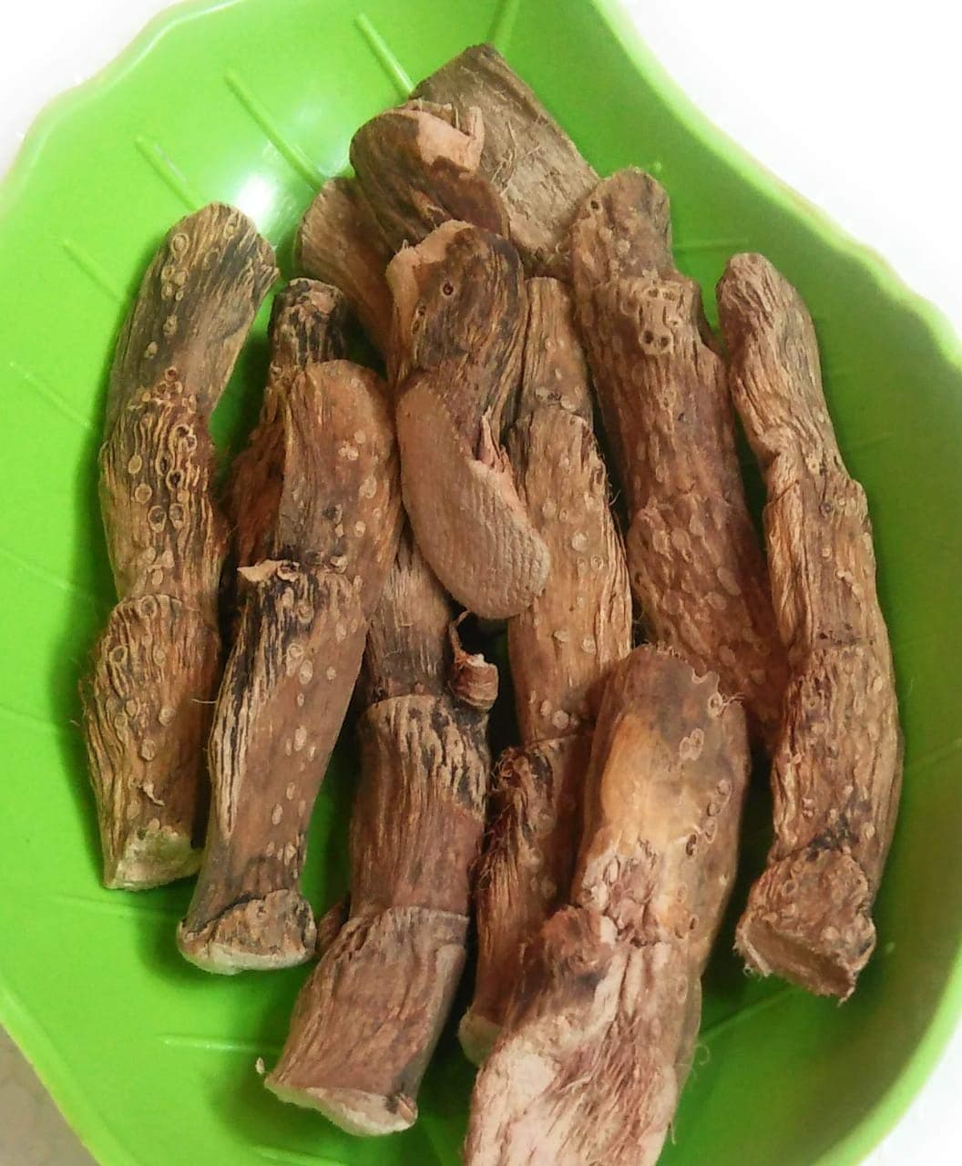 LJL Traders Sweet Flag Root| Vasambu| Acrous Calamus| Vayambu| Vasambu Dried| Vacha (Product of Kerala) - 250g