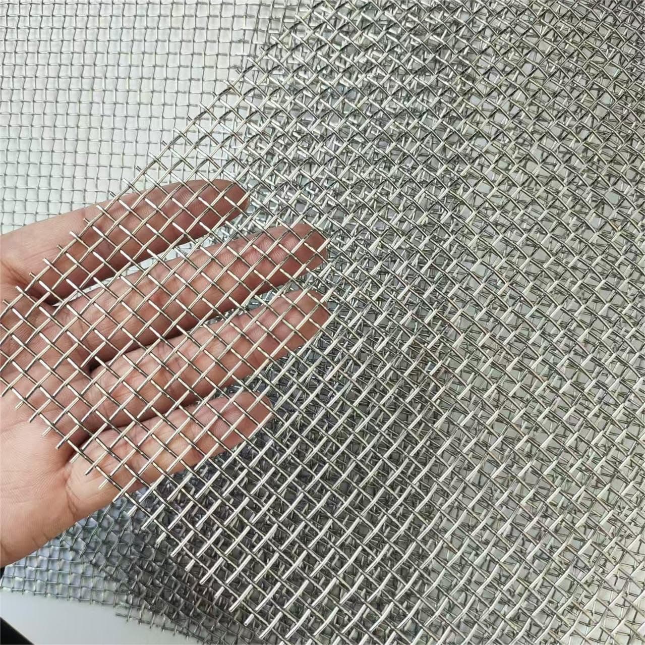 Stainless Steel Mesh 5Mesh with 1MM Wire Dia,4Pack 12x8inch(305x203mm) Hard and Heat Resisting Screen Sturdy Metal Mesh Sheets for DIY Projects,Aire Vent,Cage,Garden,Covered,BBQ Net