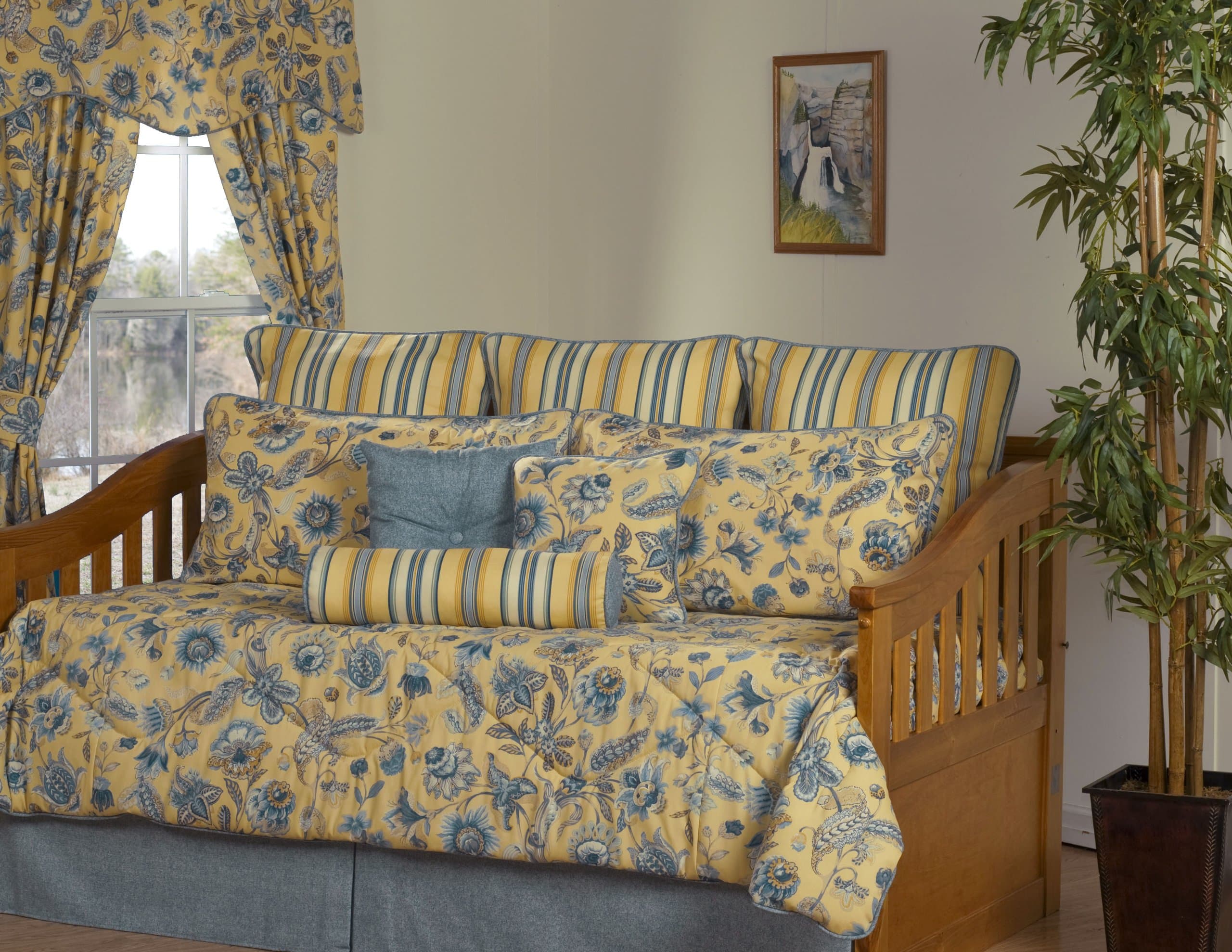 Victor Mill Cherborg Daybed Comforter Set