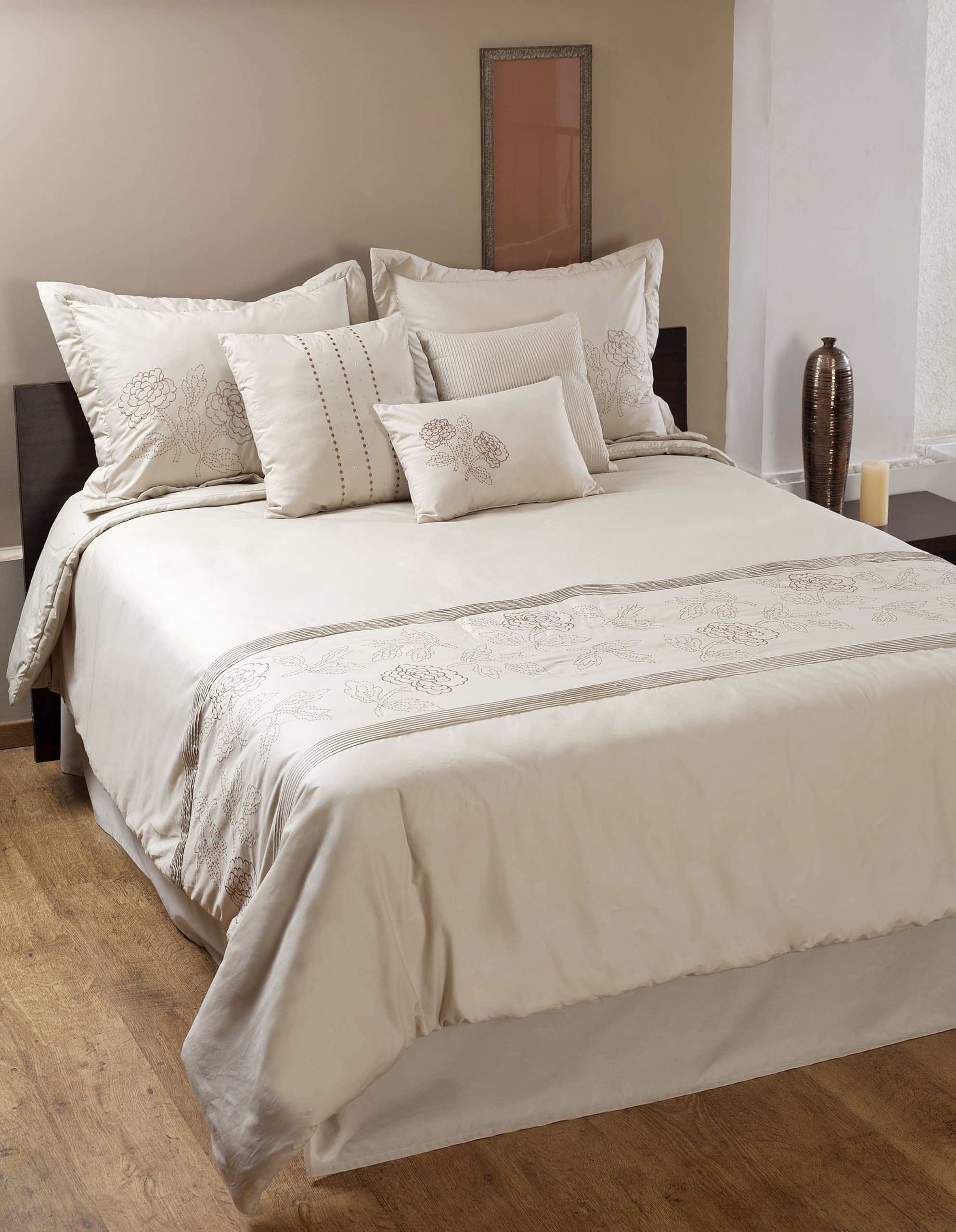 Aurora 7-Piece Comforter Set, King, Champagne