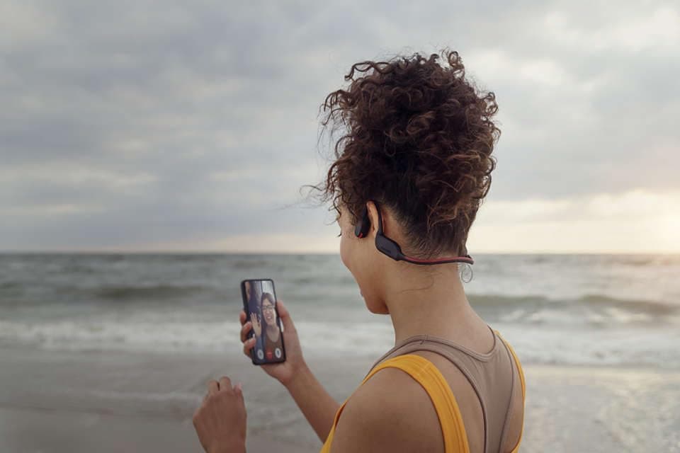 PHILIPS GO A7607 Open-Ear Bone Conduction Bluetooth Headphones with Bluetooth Multipoint, IP66 Water-Resistant, Black