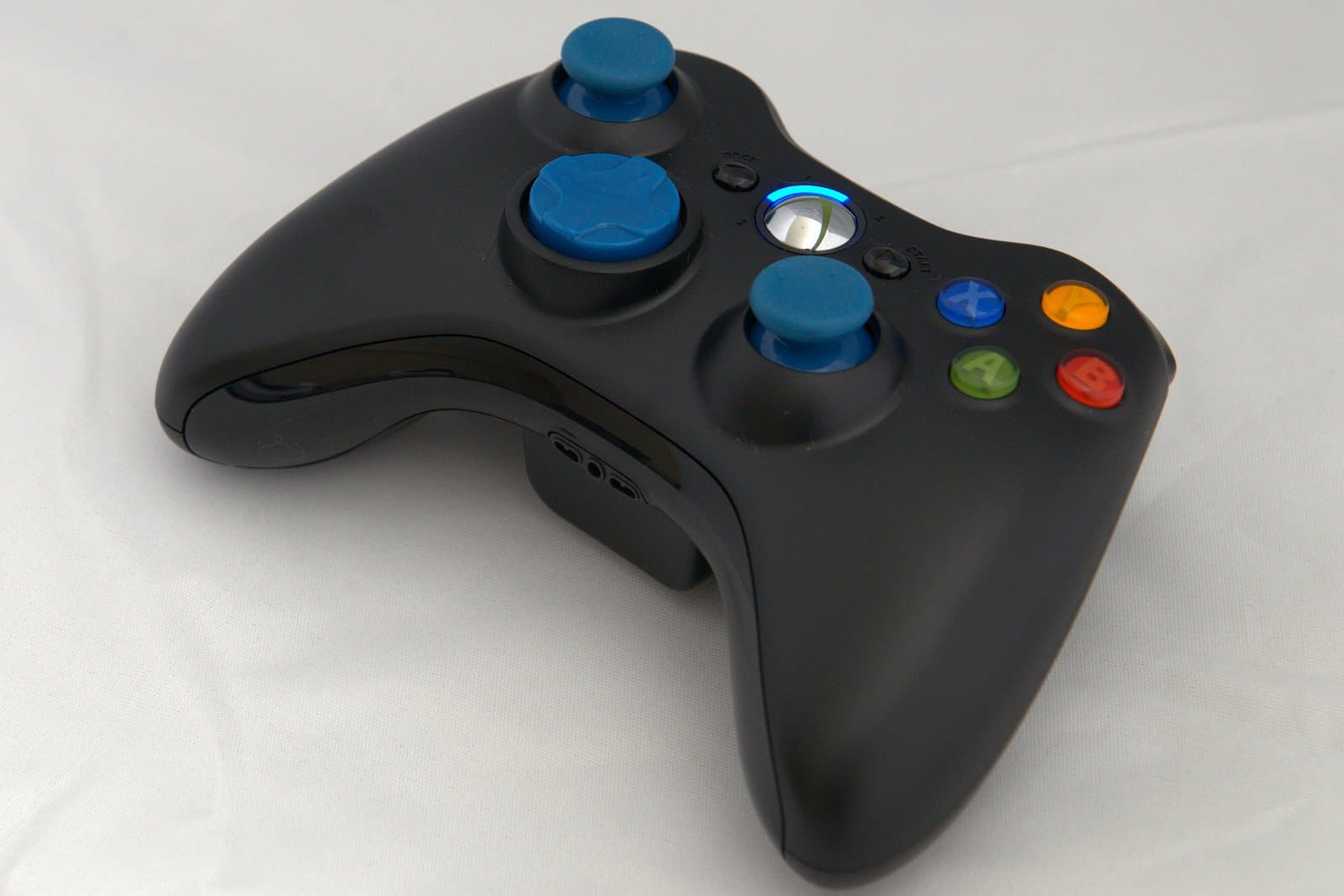 Xbox 360 Modded Controller 10 Mode Rapid Fire Wireless with Blue D-pad, Led, and Thumb Sticks for COD Advanced Warfare, Ghost, Mw3, Black Ops 2